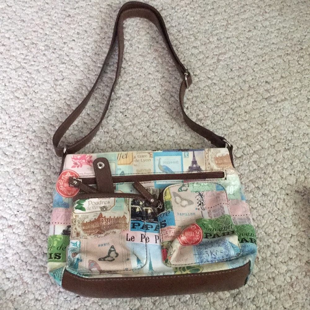 Paris purse